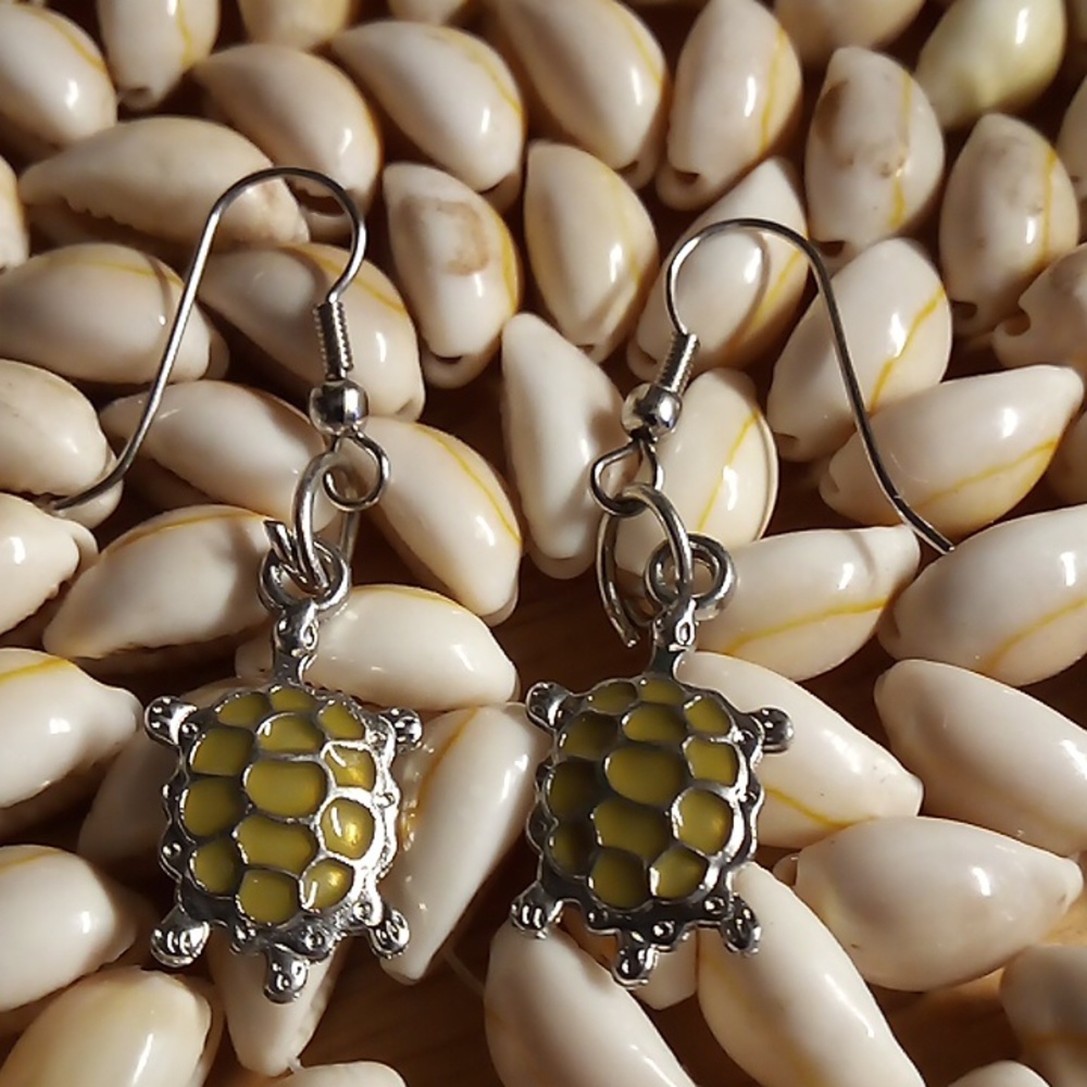 Alaska hand made turtle earrings